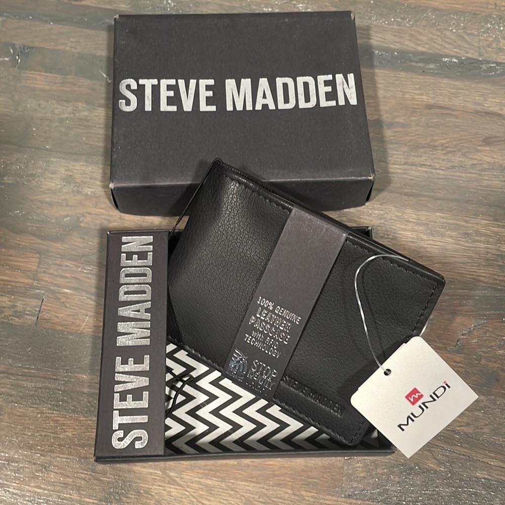 Steven Madden 100% Genuine Leather Wallet